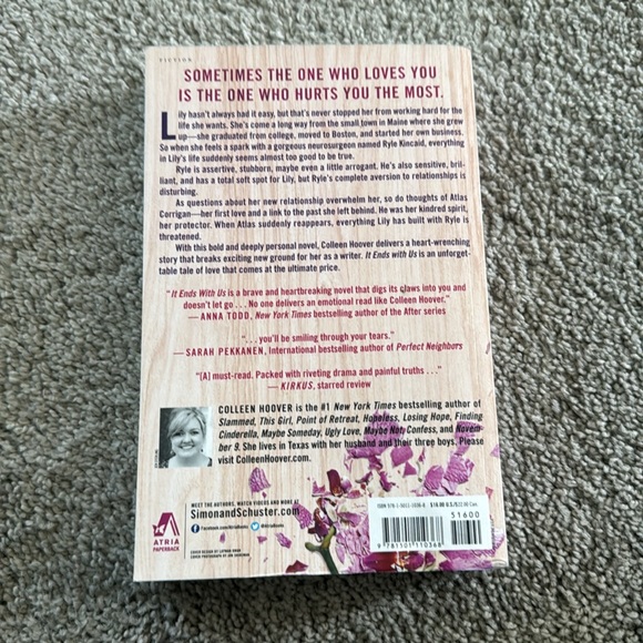 It Ends With Us by Colleen Hoover book - Picture 2 of 3